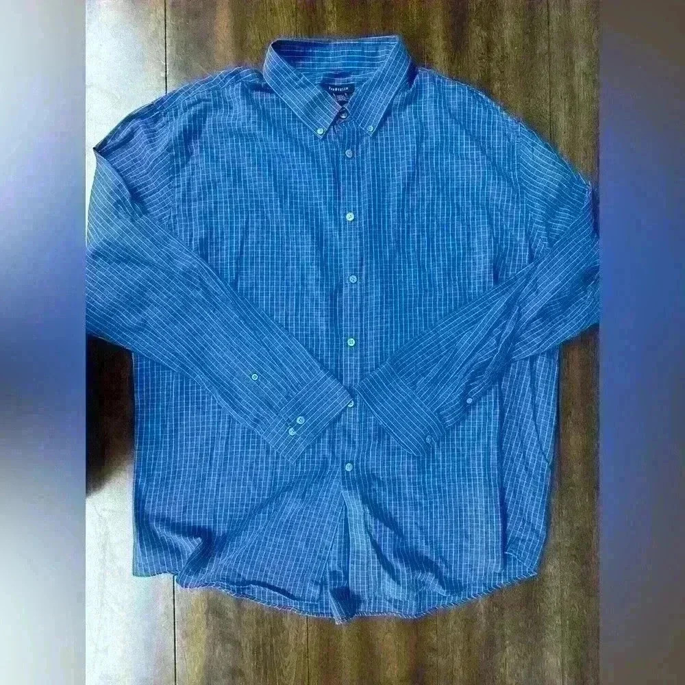 Men’s Van Heusen button up shirt size XXL